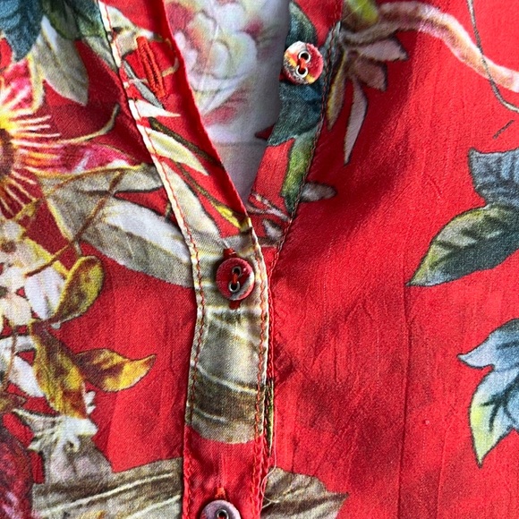 Johnny Was Sheer Button Front Red Multi Color Roll Sleeve Tunic Size L - Picture 8 of 13